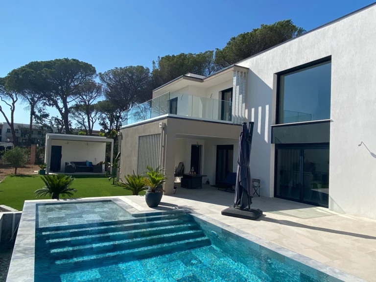 Création D&Rsquo;Une Villa De 200 M² À Saint-Raphaël à Saint-Raphaël — VX Architecture