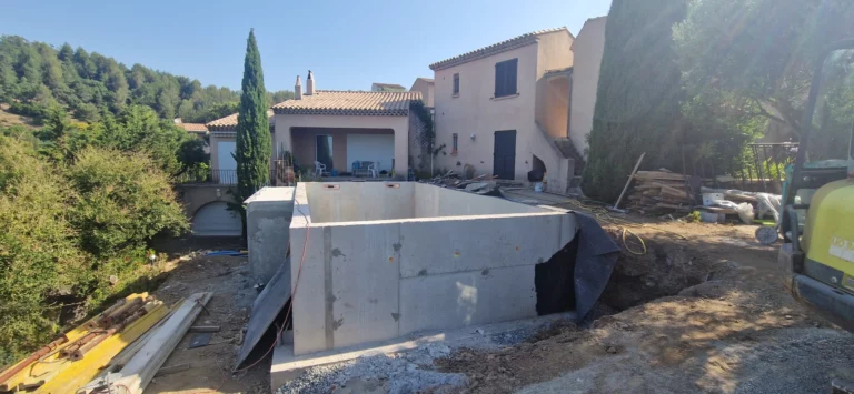 Création D&Rsquo;Une Piscine Et D&Rsquo;Un Espace Détente Aux Issambres à Les Issambres — VX Architecture